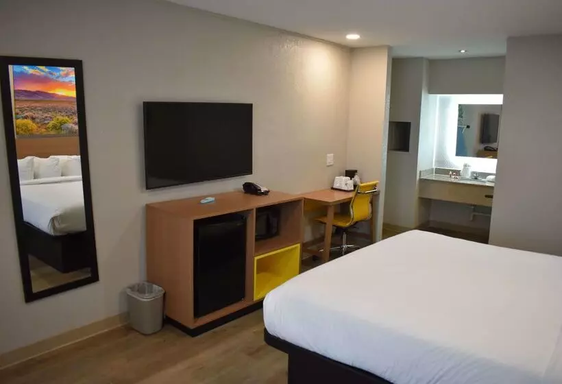 Hotelli Days Inn By Wyndham San Antonio Alamo/riverwalk