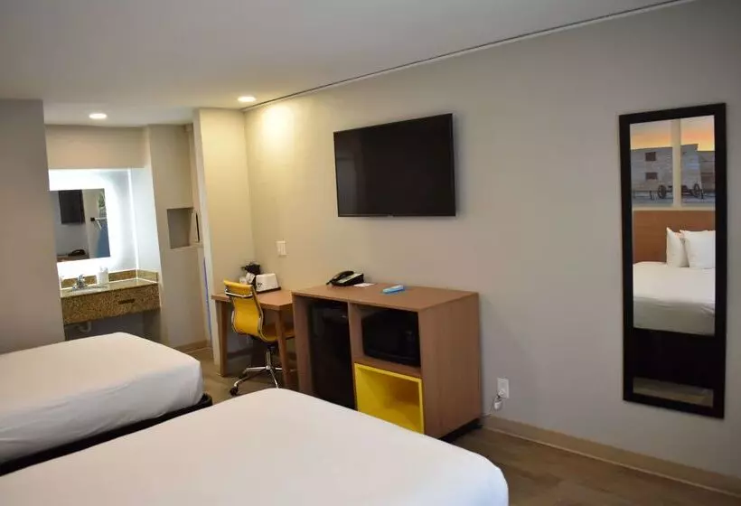 Hotelli Days Inn By Wyndham San Antonio Alamo/riverwalk
