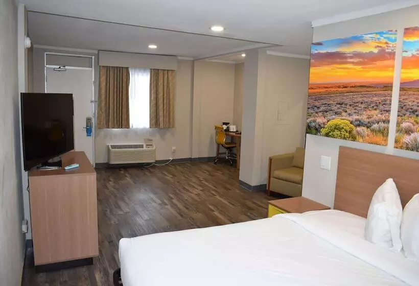 Hotelli Days Inn By Wyndham San Antonio Alamo/riverwalk
