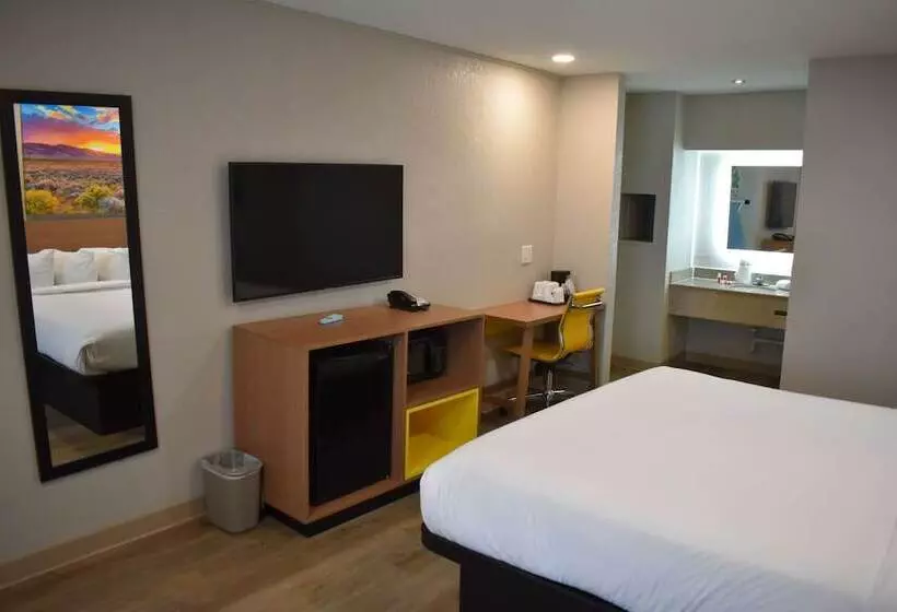Hotelli Days Inn By Wyndham San Antonio Alamo/riverwalk