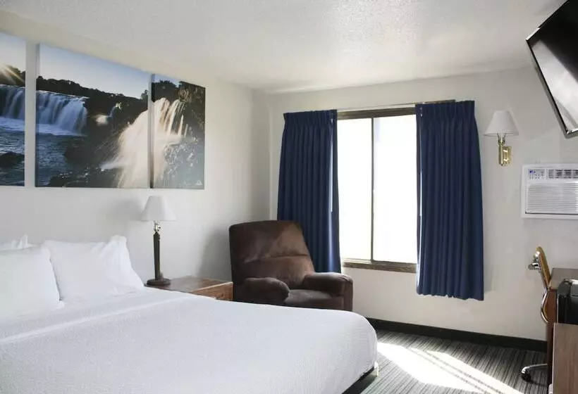 هتل Days Inn By Wyndham Sioux Falls