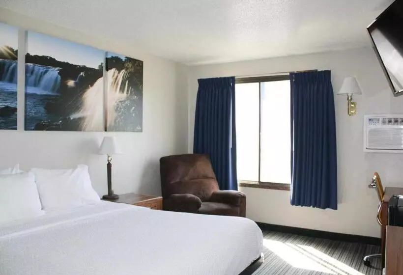 هتل Days Inn By Wyndham Sioux Falls