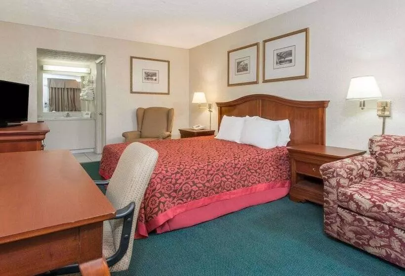 ホテル Days Inn & Suites By Wyndham Dayton North