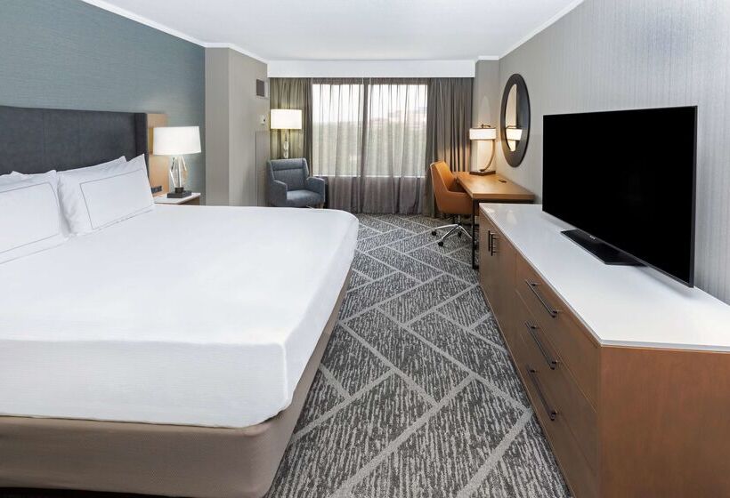 Szálloda Doubletree By Hilton Tulsa Warren Place