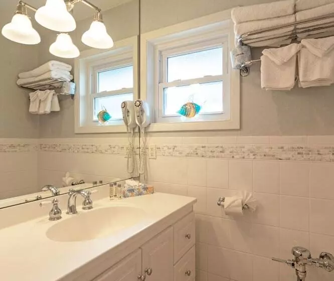 فندق East Hampton House Resort