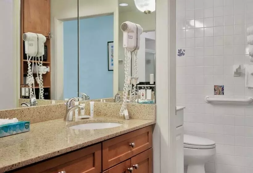 فندق East Hampton House Resort