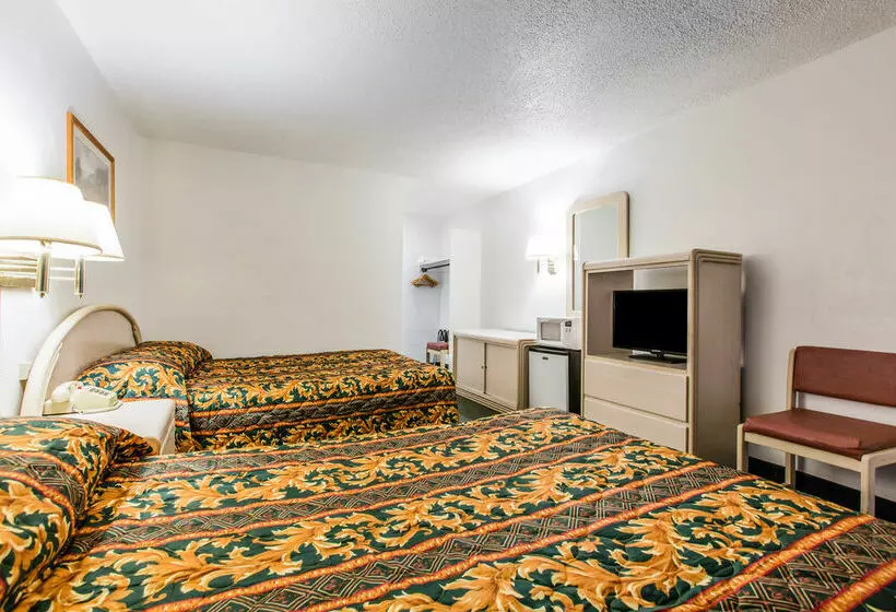 בית מלון כפרי Laguna Inn