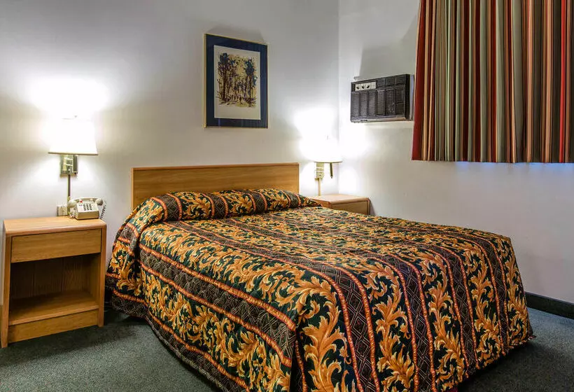 בית מלון כפרי Laguna Inn