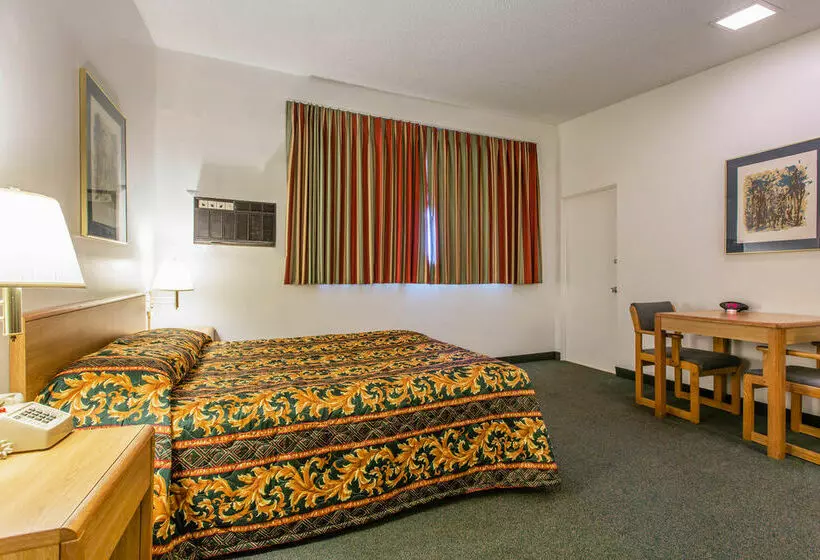 בית מלון כפרי Laguna Inn