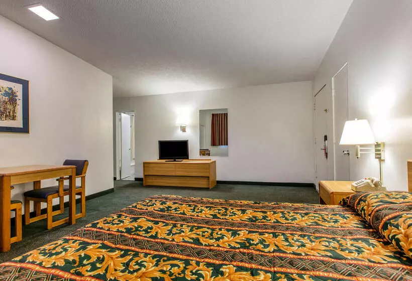 בית מלון כפרי Laguna Inn