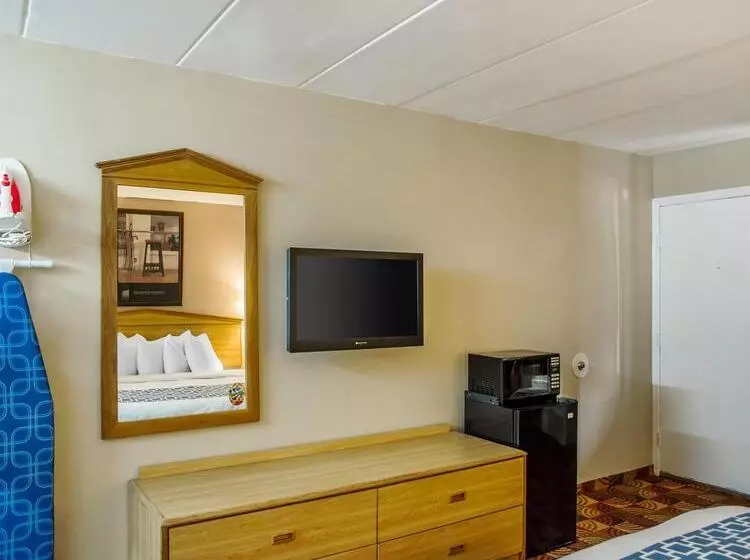 酒店 Econo Lodge Franklin