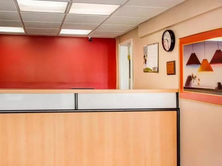 酒店 Econo Lodge Franklin