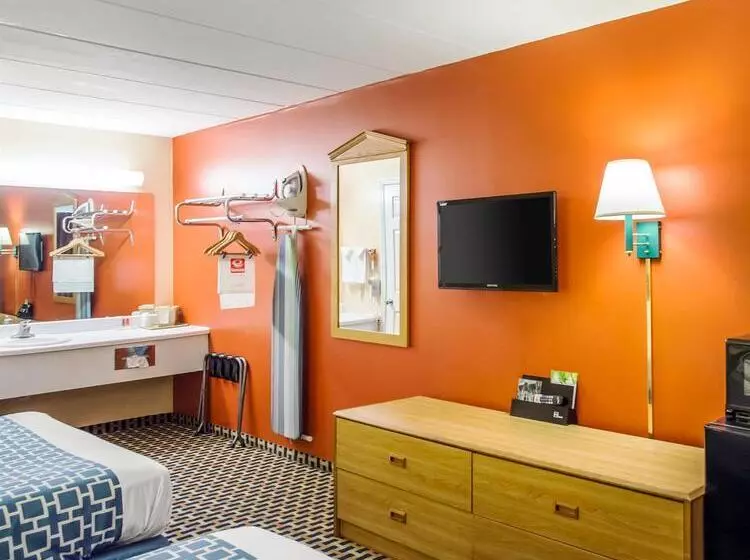 酒店 Econo Lodge Franklin