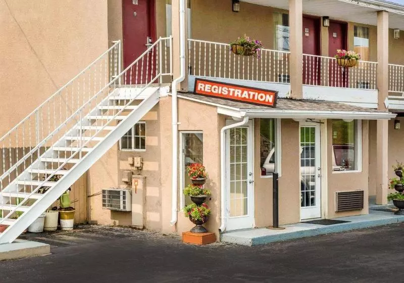 酒店 Econo Lodge Franklin