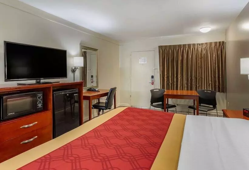 ホテル Econo Lodge North Charlottesville