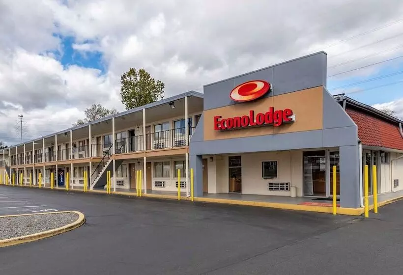 ホテル Econo Lodge North Charlottesville
