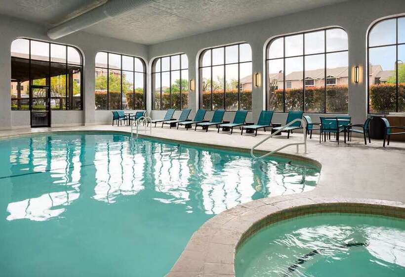 هتل Embassy Suites By Hilton Austin Central