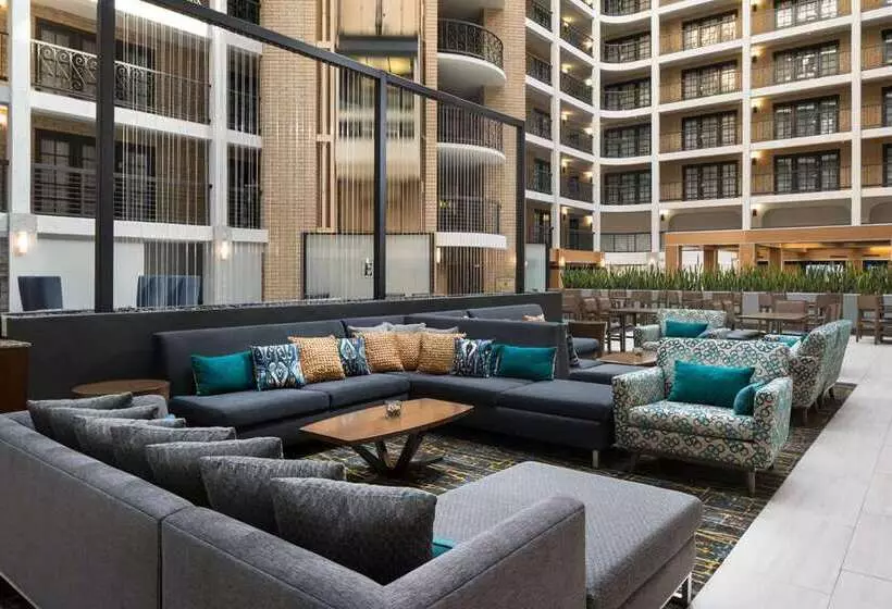 هتل Embassy Suites By Hilton Austin Central