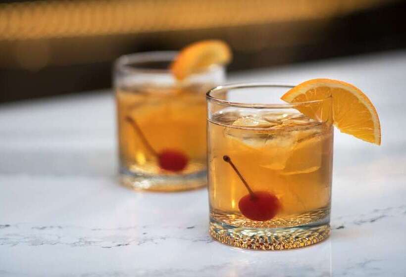 هتل Embassy Suites By Hilton Austin Central