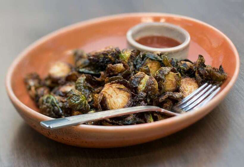 هتل Embassy Suites By Hilton Austin Central