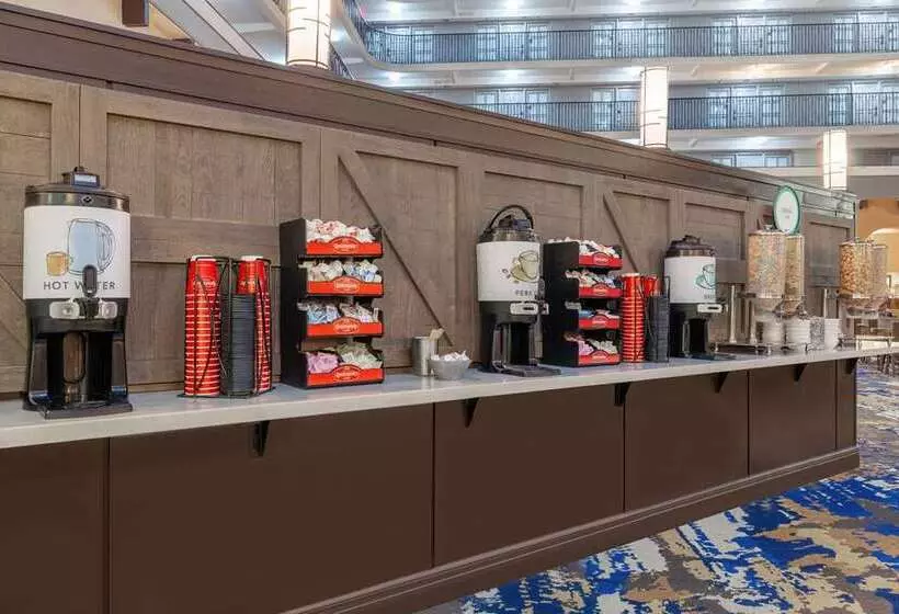 فندق Embassy Suites By Hilton Tulsa I44