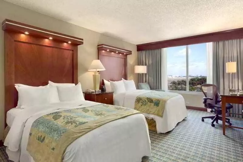 호텔 Hilton Fort Lauderdale Airport