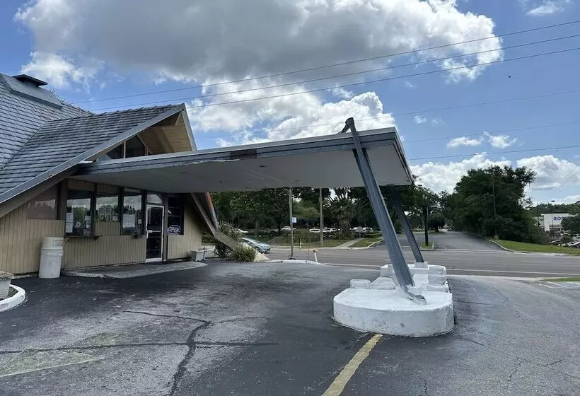 ホテル Knights Inn Gainesville Fl