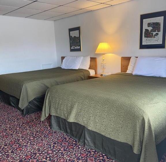 هتل Knights Inn Mackinaw City