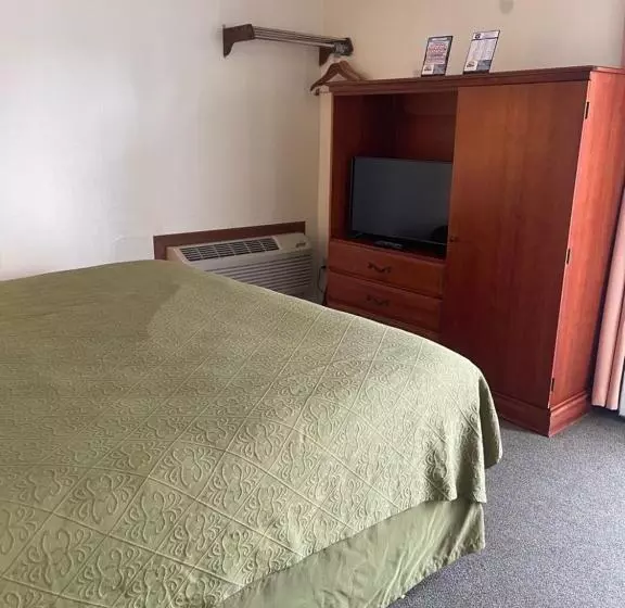 Otel Knights Inn Mackinaw City