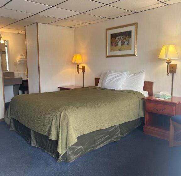 هتل Knights Inn Mackinaw City