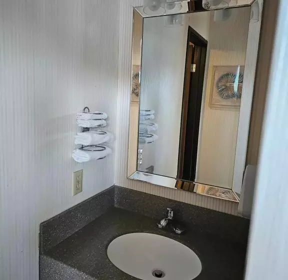 Otel Knights Inn Mackinaw City