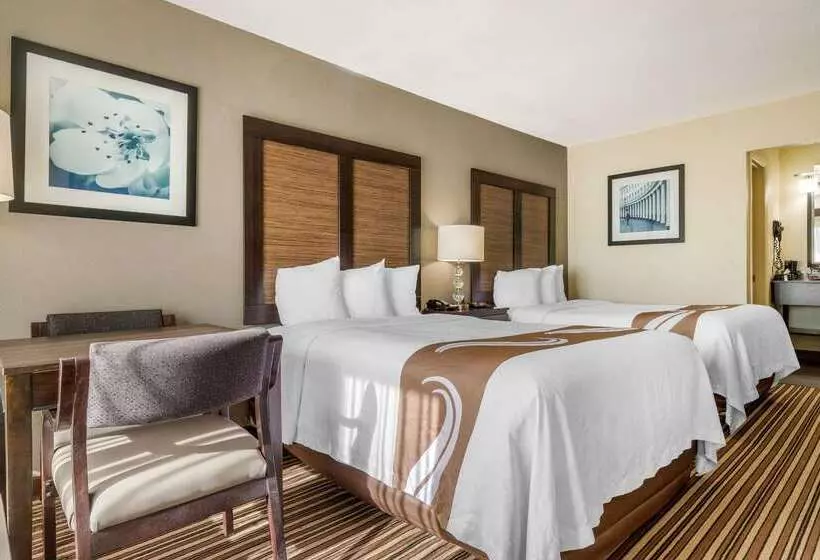 ホテル Sweet Home Inn & Extended Stay