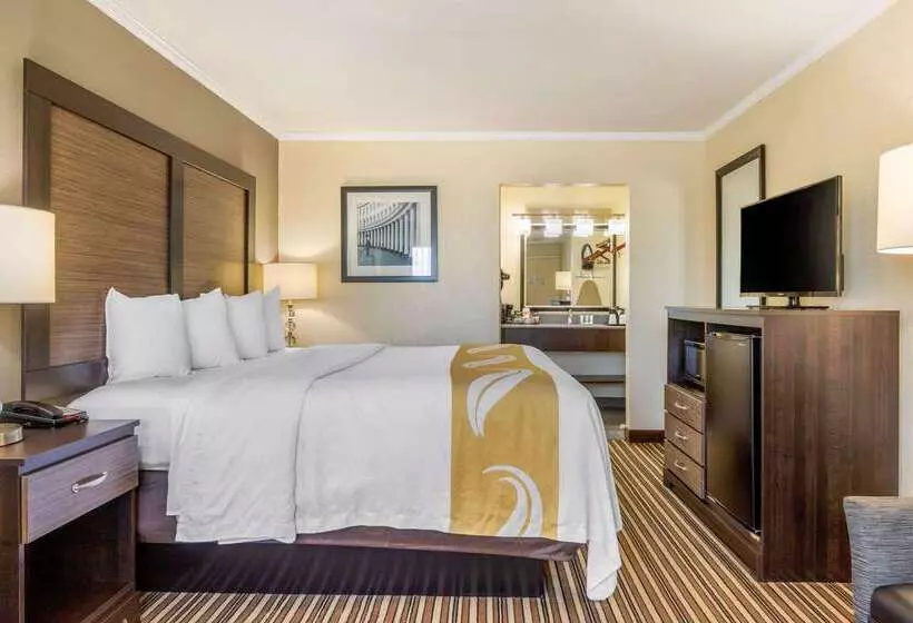 ホテル Sweet Home Inn & Extended Stay