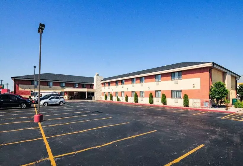 ホテル Quality Inn Stadium Area