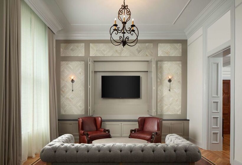 فندق The Driskill