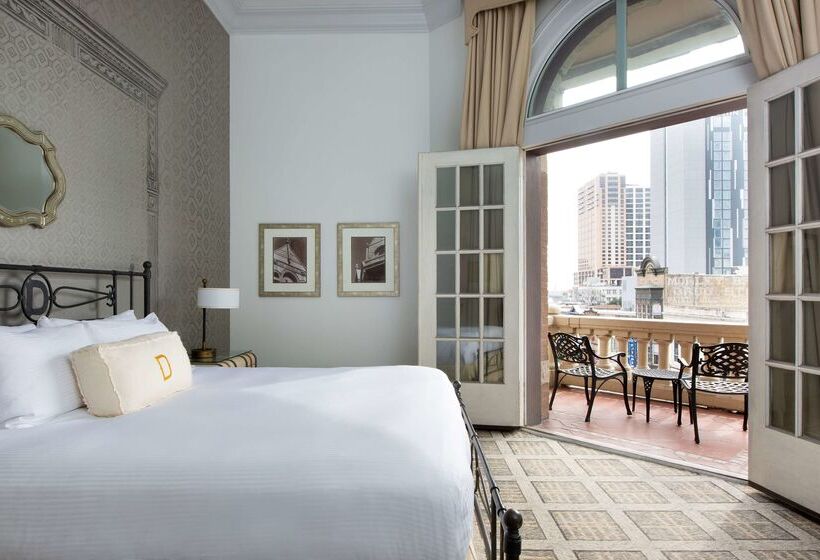 فندق The Driskill