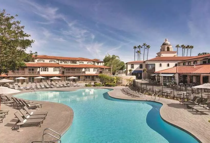 리조트 Zachari Dunes On Mandalay Beach, Curio Collection By Hilton