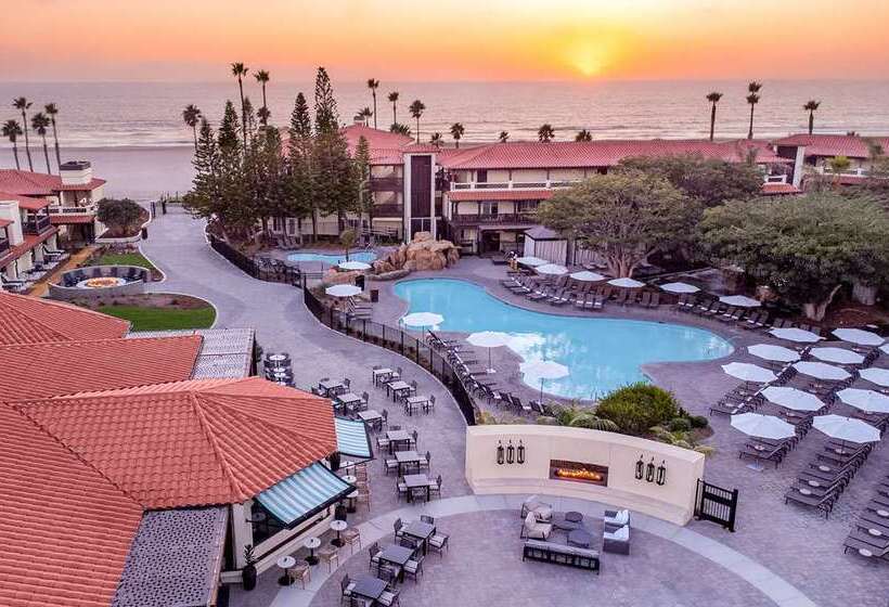 استراحتگاه Zachari Dunes On Mandalay Beach, Curio Collection By Hilton