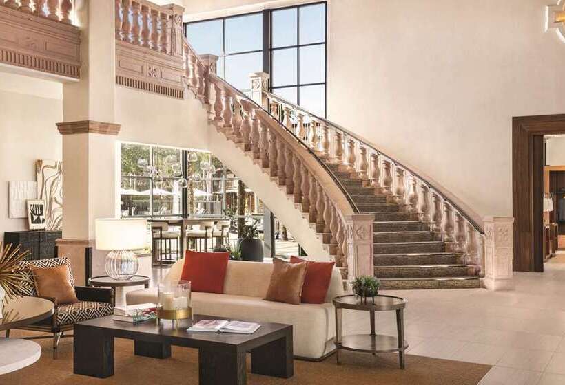 استراحتگاه Zachari Dunes On Mandalay Beach, Curio Collection By Hilton