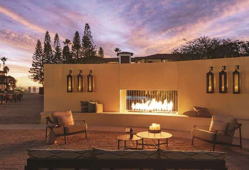 استراحتگاه Zachari Dunes On Mandalay Beach, Curio Collection By Hilton