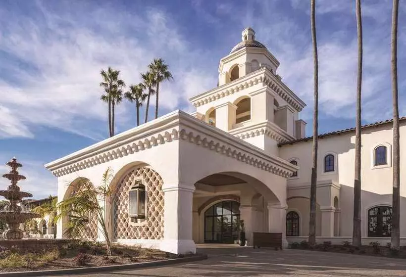 리조트 Zachari Dunes On Mandalay Beach, Curio Collection By Hilton