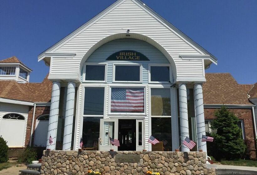 فندق Cape Cod Irish Village