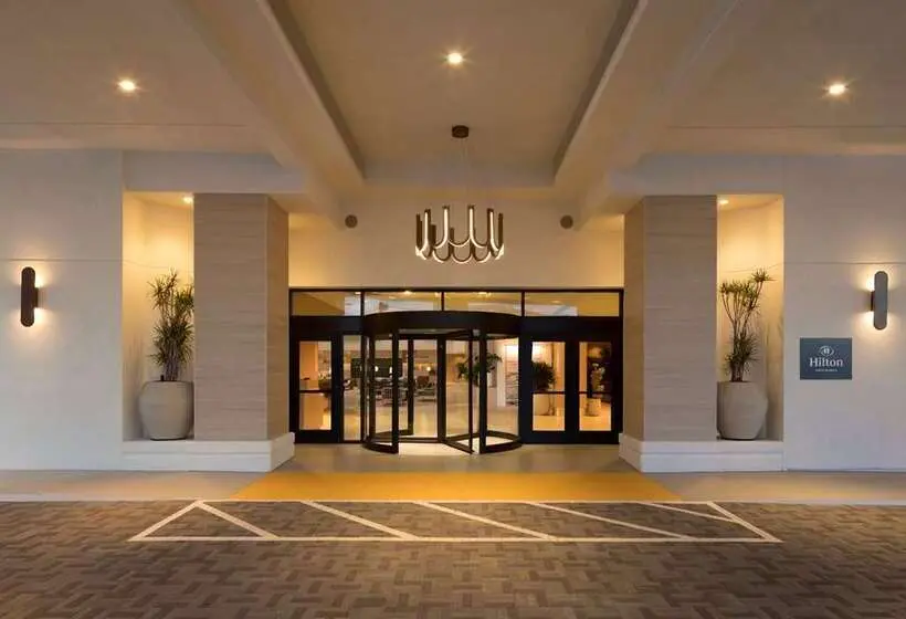 Hilton Santa Monica Hotel & Suites