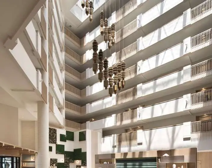 Hilton Santa Monica Hotel & Suites