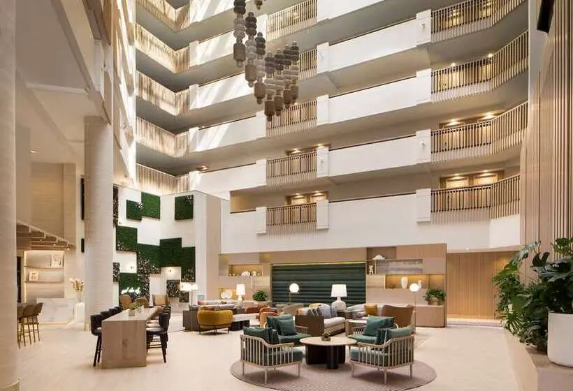 Hilton Santa Monica Hotel & Suites
