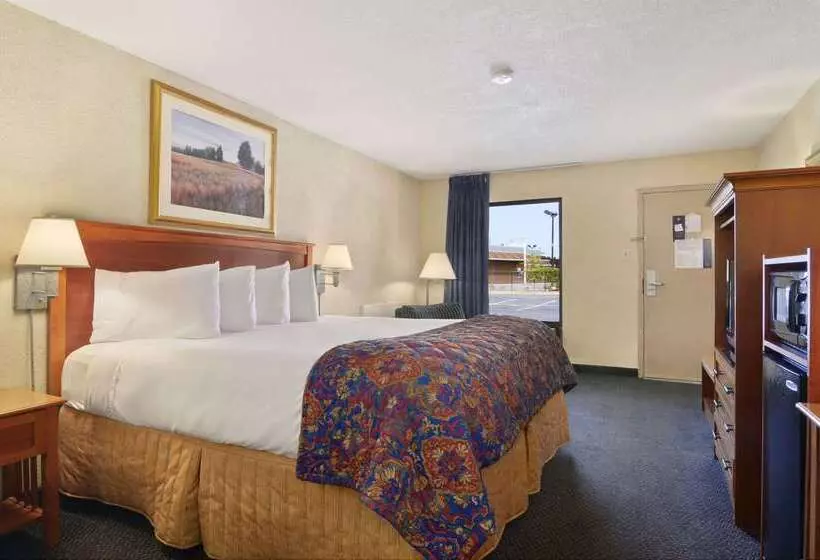 בית מלון כפרי Baymont By Wyndham Macon I75