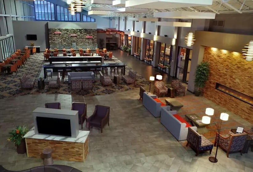 The Great Rivers, Ascend Hotel Collection