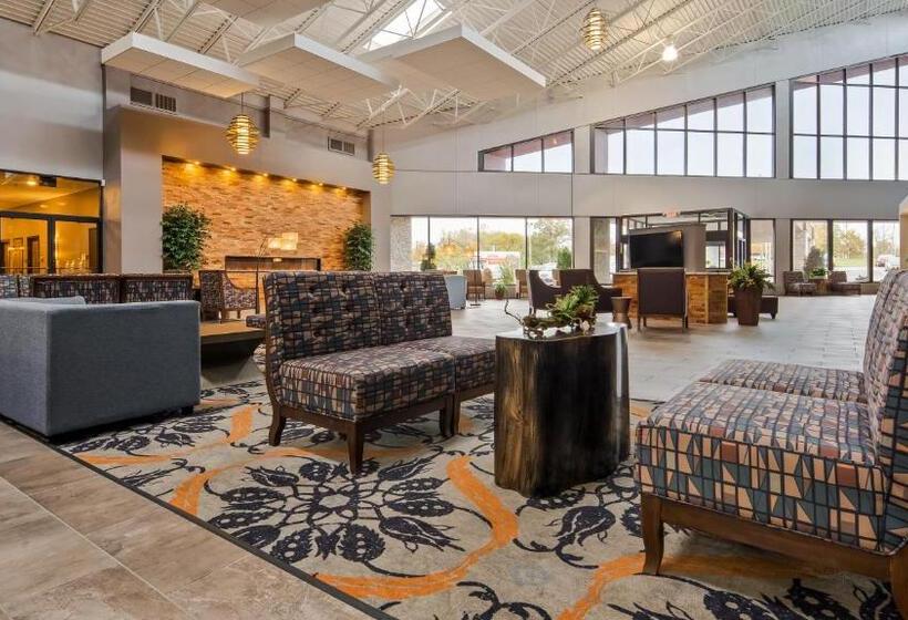 The Great Rivers, Ascend Hotel Collection