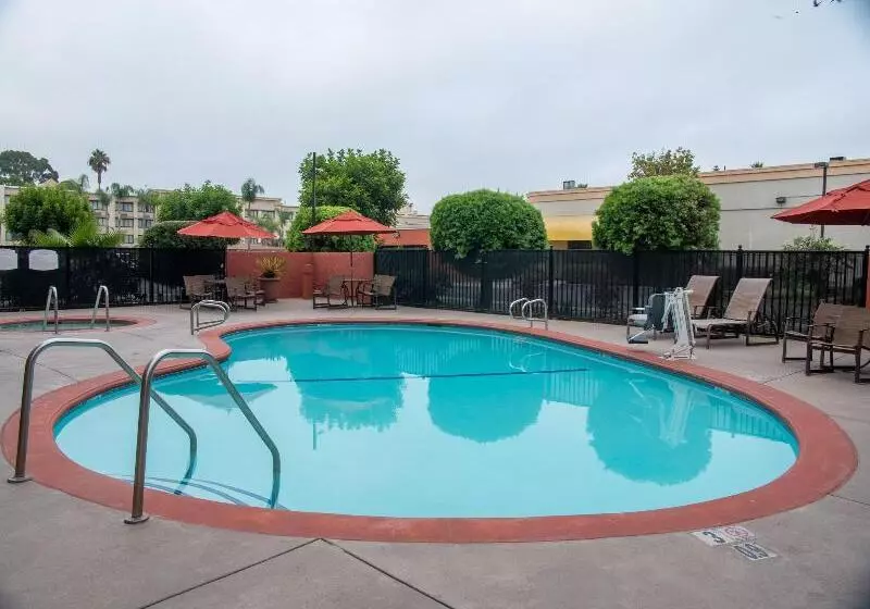 فندق Fairfield Inn & Suites Anaheim North Buena Park