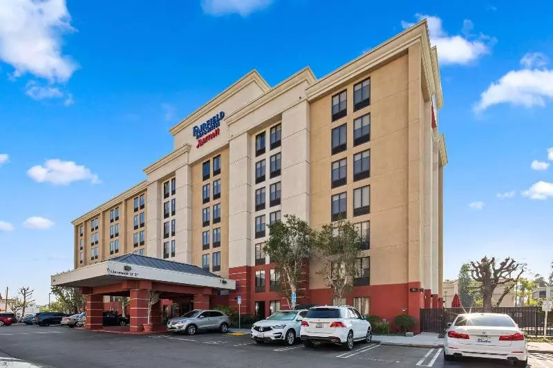 فندق Fairfield Inn & Suites Anaheim North Buena Park